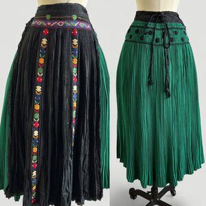 Kalotaszegi Hungarian Transylvanian Folk Sklrt & Apron